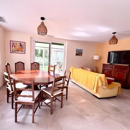 L'estelada Holiday home *